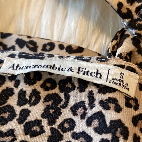 Abercrombie & Fitch A&F Leopard Print Satin Halter Top Bodysuit Sz S - Picture 4 of 4